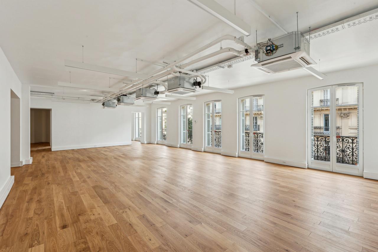 Bureau Paris 350m² Location bureau Paris OLBUR2315889 24